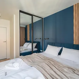 apartament-royal-blue-sauna-ir-widok-na-karkonosze.karpacz-hotel.com/